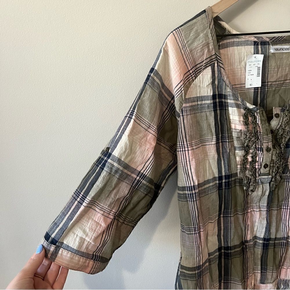 Maurice’s plaid top  - Picture 3 of 9